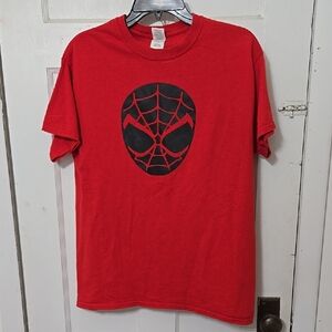 Gildan Spiderman Red and Black Short Sleeve Tee